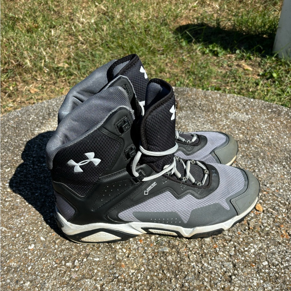 Under Armour Gortex Boots 9